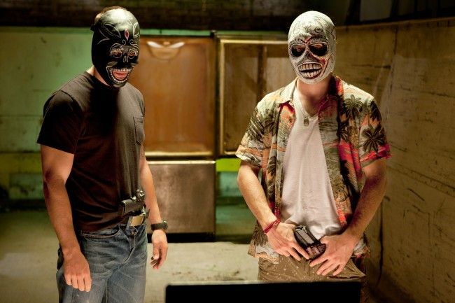 Savages Review:  Just Kill the Girl